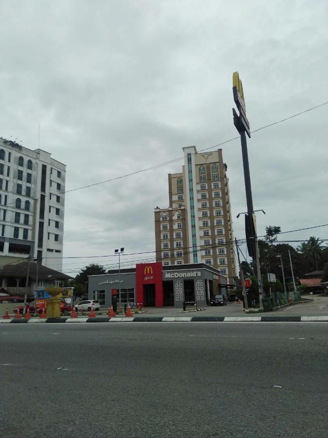 Risqi Apartment 2 Bedroom Wakaf Che Yeh Kota Bharu Kültér fotó