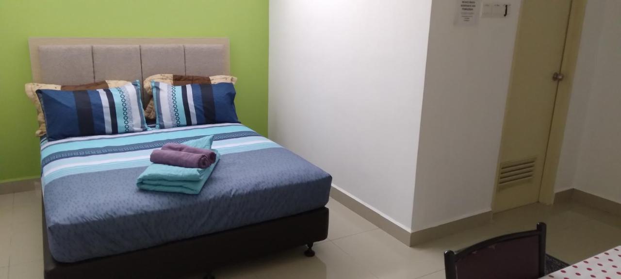 Risqi Apartment 2 Bedroom Wakaf Che Yeh Kota Bharu Kültér fotó